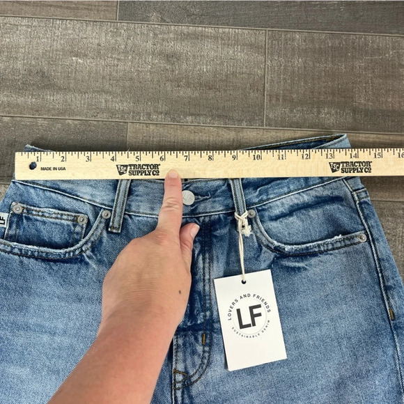 NWT Lovers and Friends Devon High Rise 90's Cut Off in Islandia - Picture 5 of 7